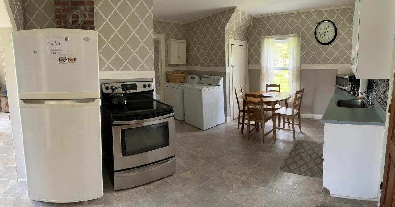 Alma Shore Lane Suites & Cottages エクステリア 写真